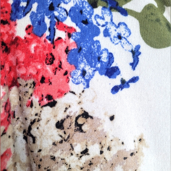 Floral Cardigan with Crystal Snaps - Picture 3 of 6